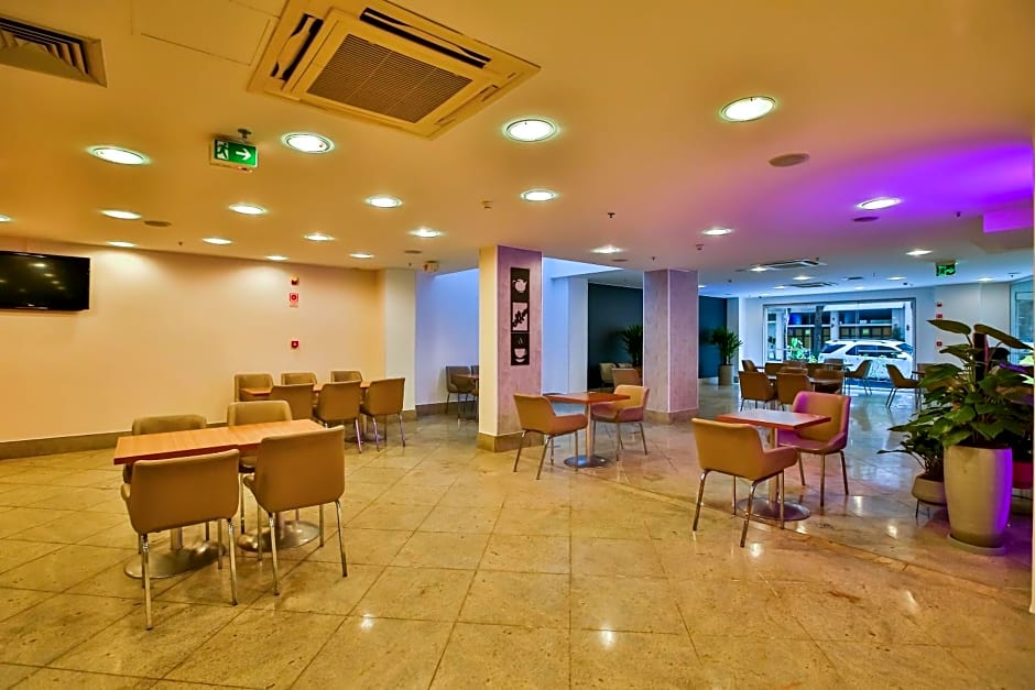 ibis Copacabana Posto 2