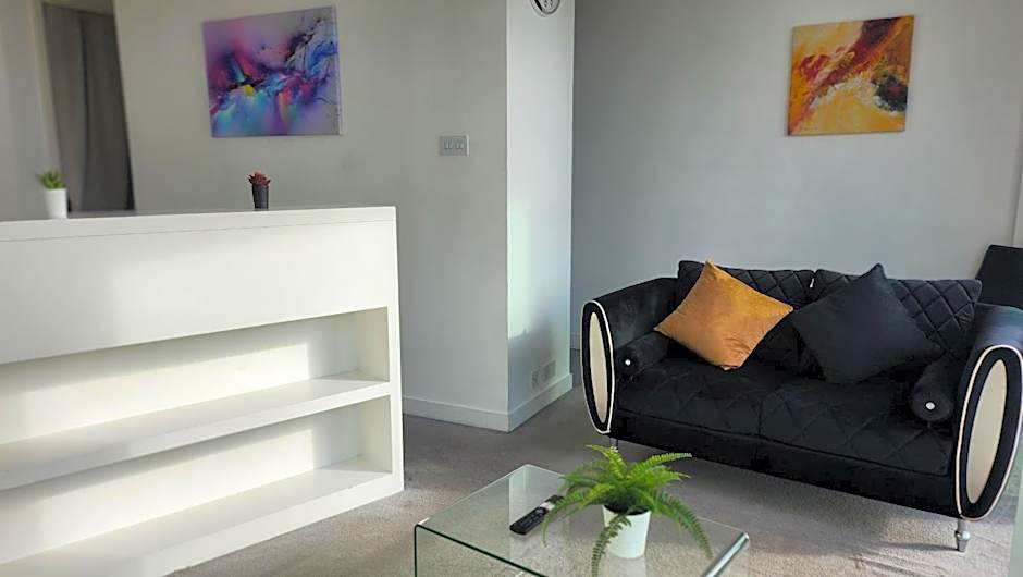 Cityscape Apartment in Birmingham with Self Checkin