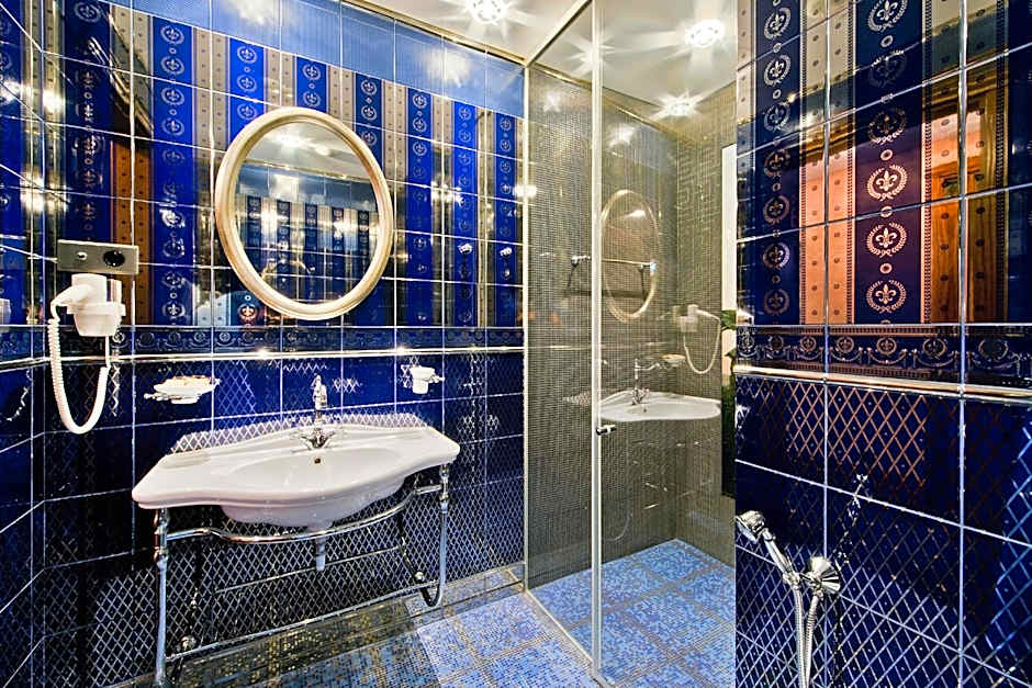 Aqua Center Apartments