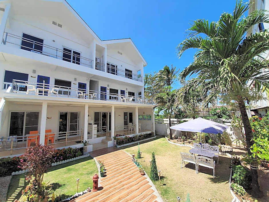 Clubboracay Apartelle