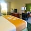 Days Inn by Wyndham Westley