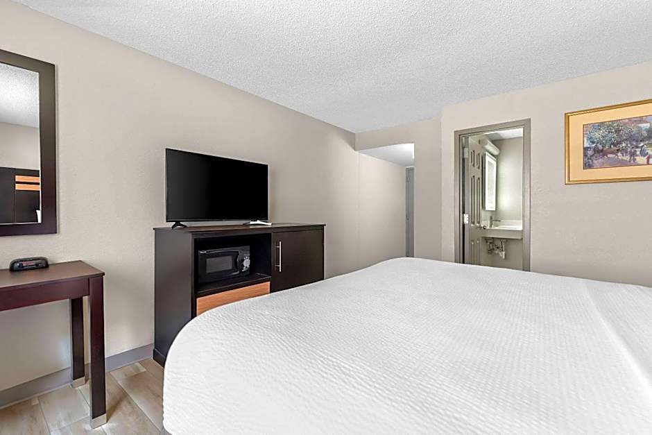 Days Inn by Wyndham Albany SUNY