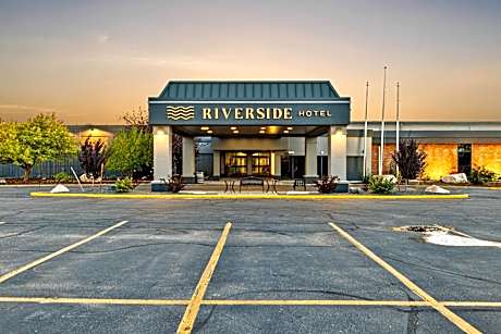 Riverside Hotel & Conference Center