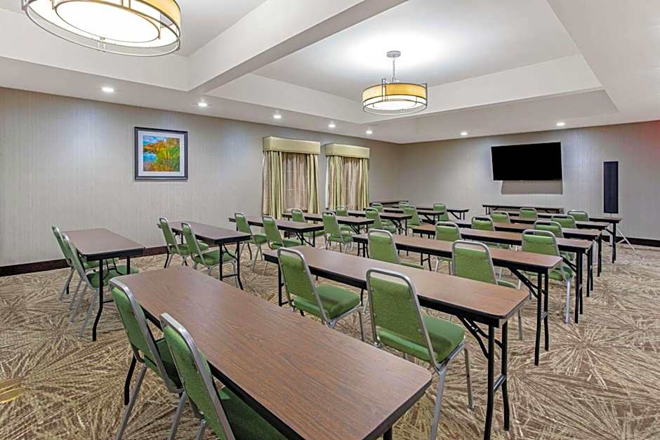 La Quinta Inn & Suites by Wyndham Paducah