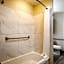 Microtel Inn & Suites by Wyndham Southern Pines / Pinehurst