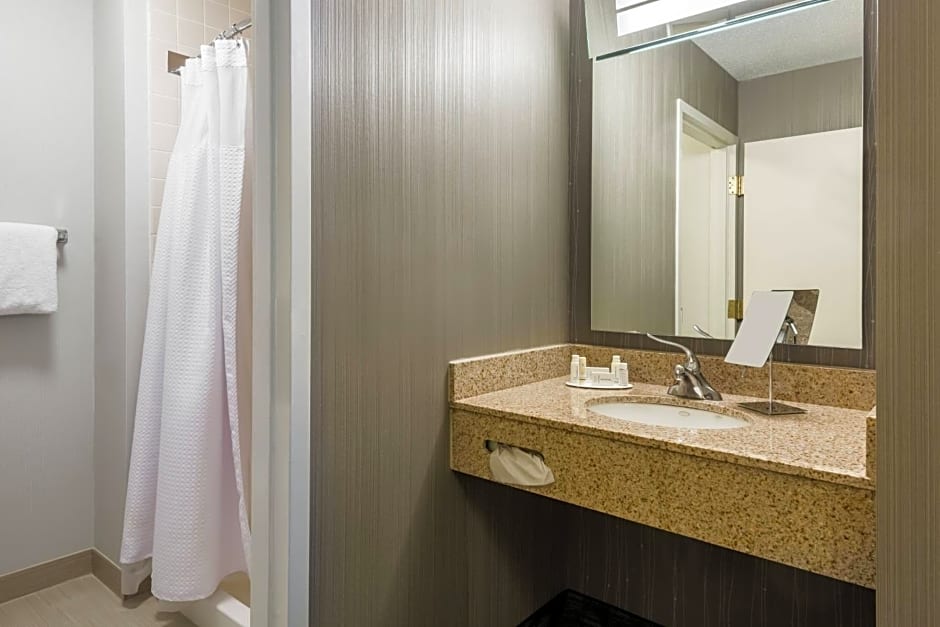 Courtyard by Marriott Danbury