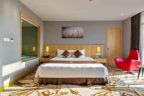 Grand Premium King Room