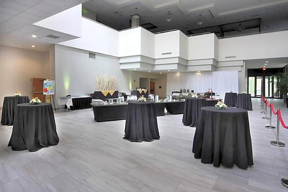 Marriott East Lansing at University Place