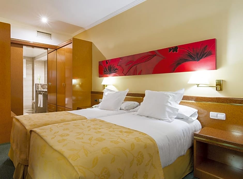 Acacia Suite