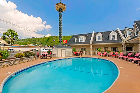Econo Lodge Inn & Suites At The Conference Center