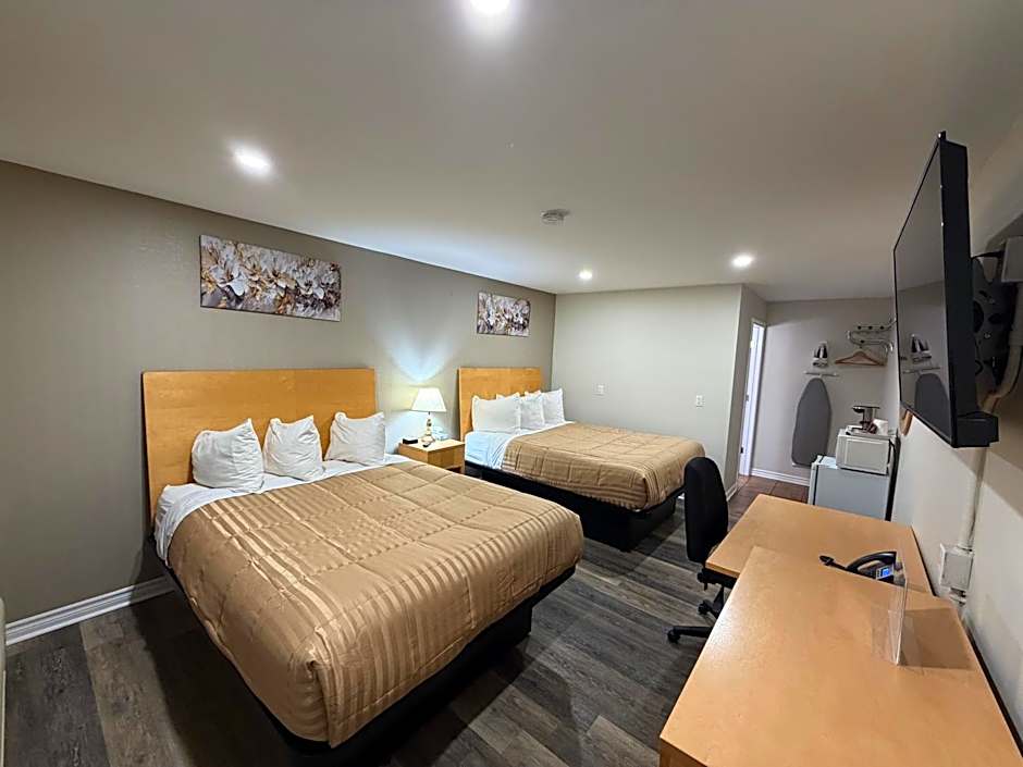 Perth Plaza Inn & Suites