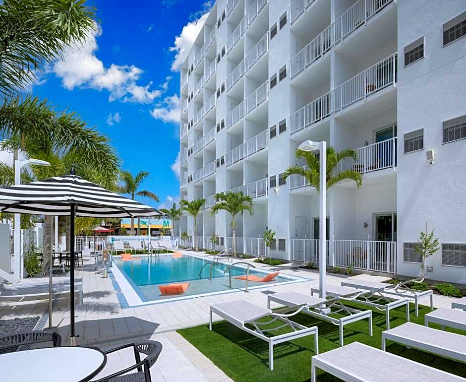 Mint House St. Petersburg - Downtown