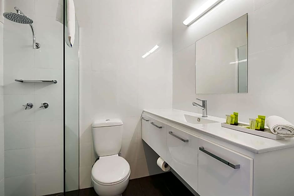 Nightcap at Waltzing Matilda Hotel