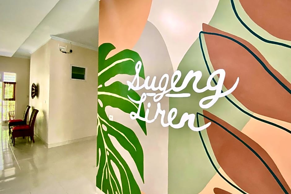 RedDoorz Syariah near Universitas Mercu Buana Kamp