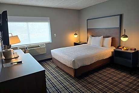Queen Room with Two Queen Beds - Accessible/Non-Smoking