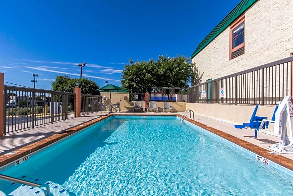 Quality Inn Hixson-Chattanooga
