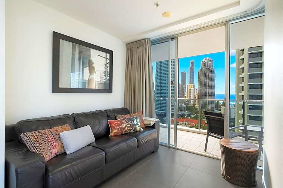 Artique Surfers Paradise - Official