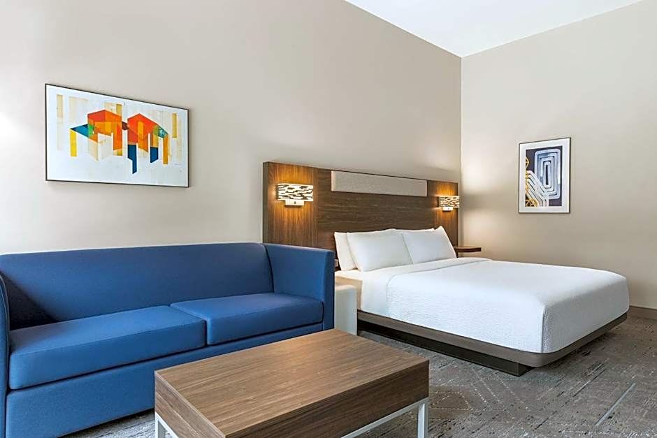 Holiday Inn Express And Suites Rhinelander By IHG