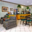Super 8 by Wyndham Pontoon Beach IL/St. Louis MO Area