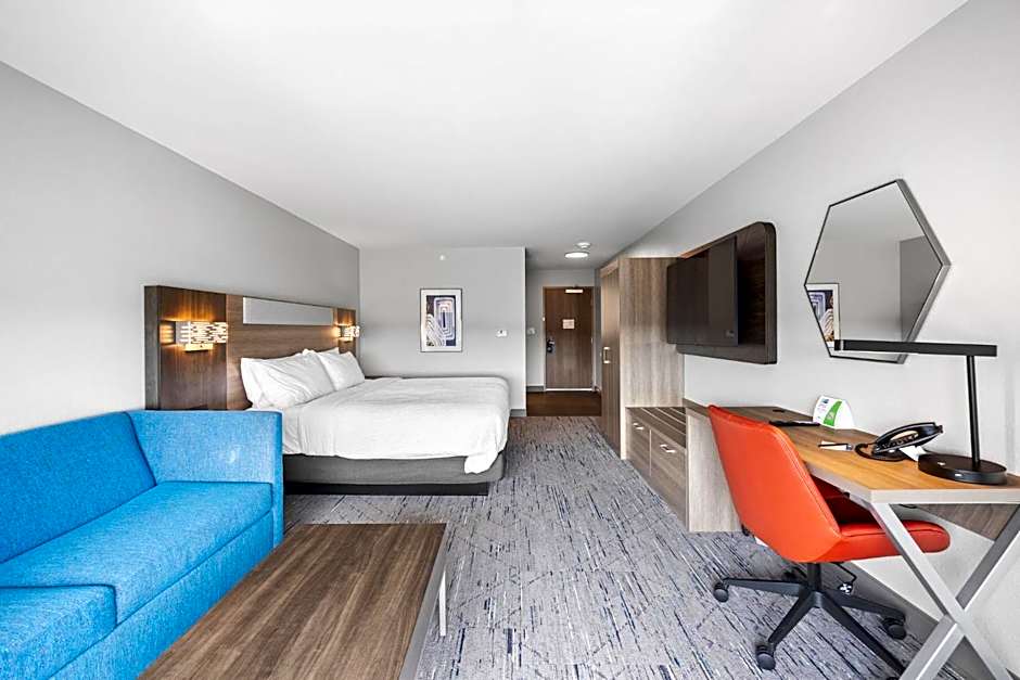 Holiday Inn Express & Suites Marinette By IHG