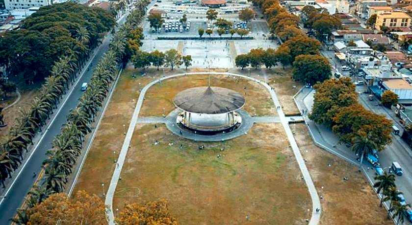 Jun and Helen Hotel and Restaurant