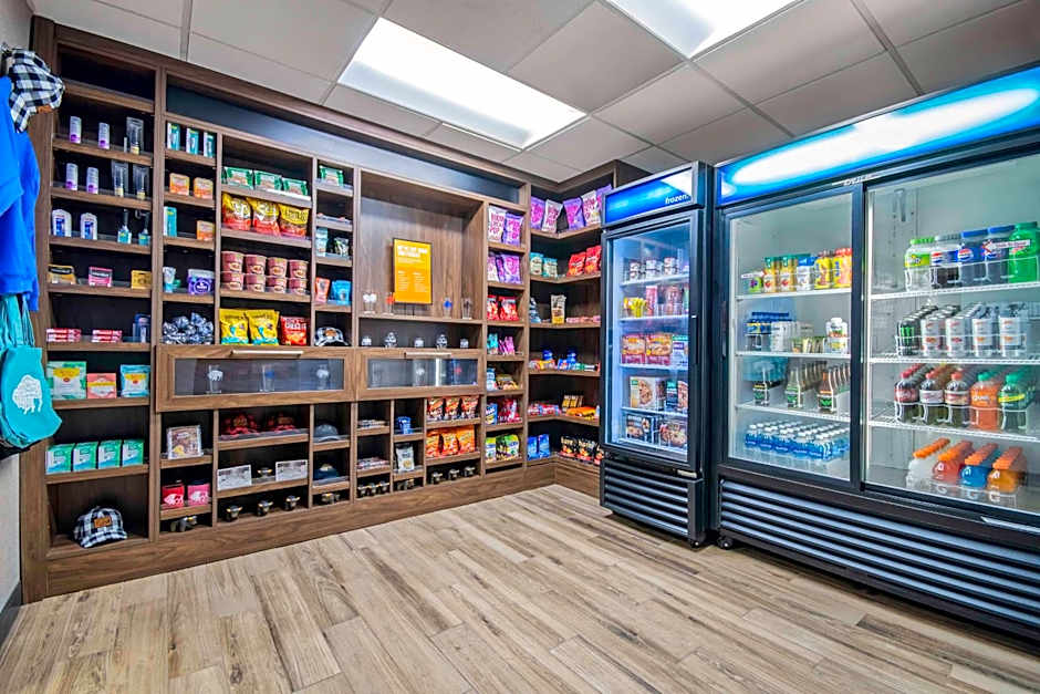 Hampton Inn By Hilton East Aurora