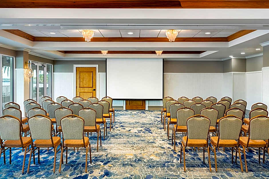 Waterfront Inn