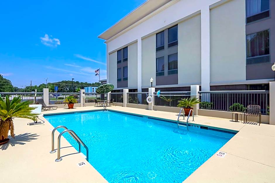 Hampton Inn By Hilton Savannah-I-95/Richmond Hill
