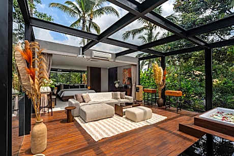 The Invisible Villa with Private Cinema - Adults Only