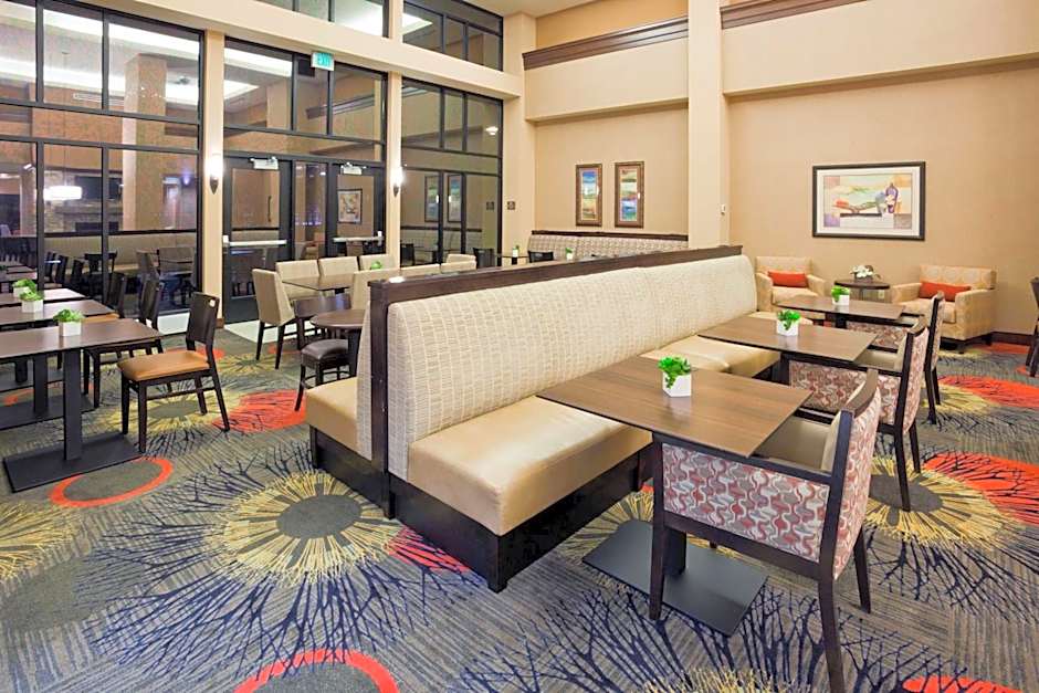 Homewood Suites by Hilton Minneapolis-StLouis Park at West