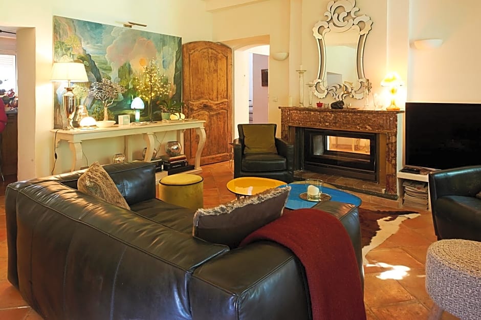 La Grande Maison De Nans