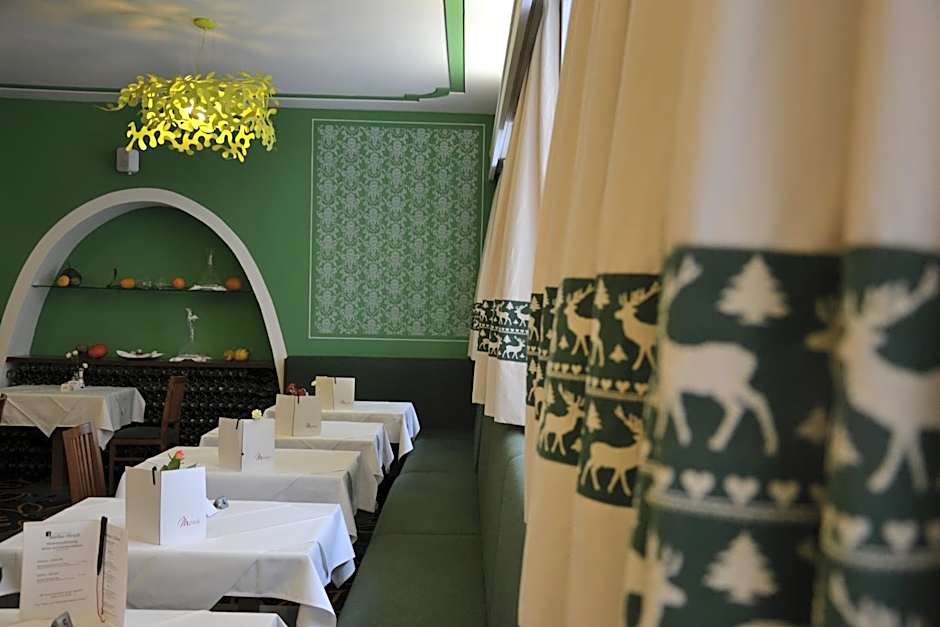 AKTIVHOTEL Weisser Hirsch