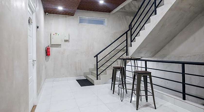 RedDoorz Plus @ Jalan Juanda Medan