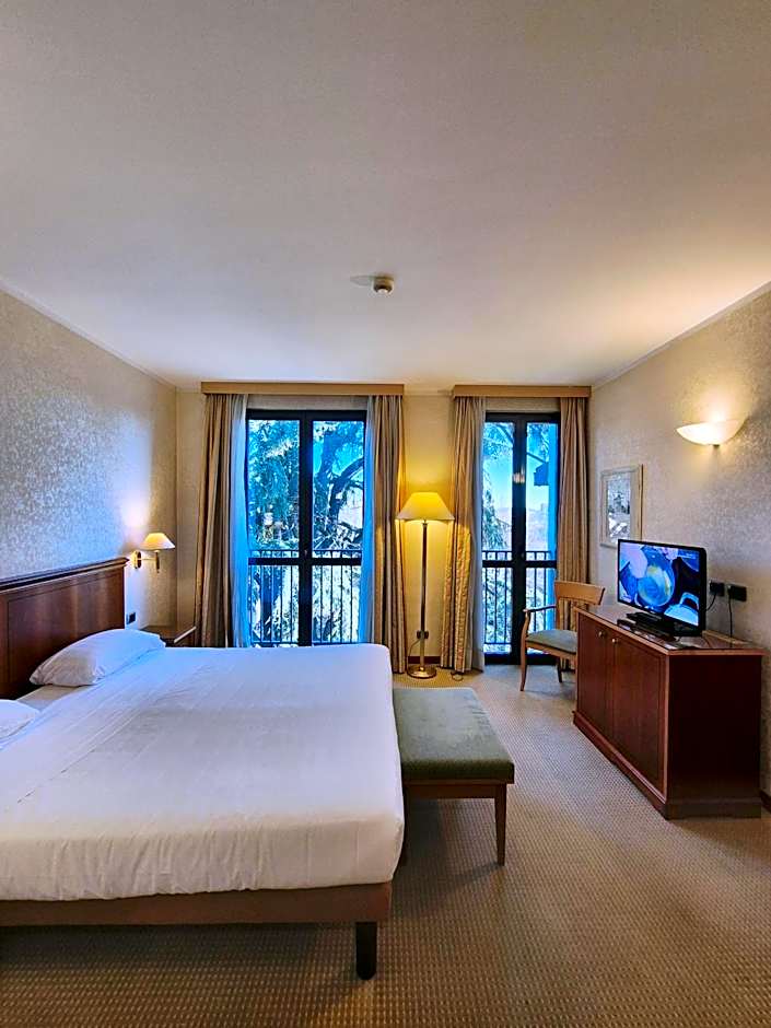 Hotel Excelsior Magenta