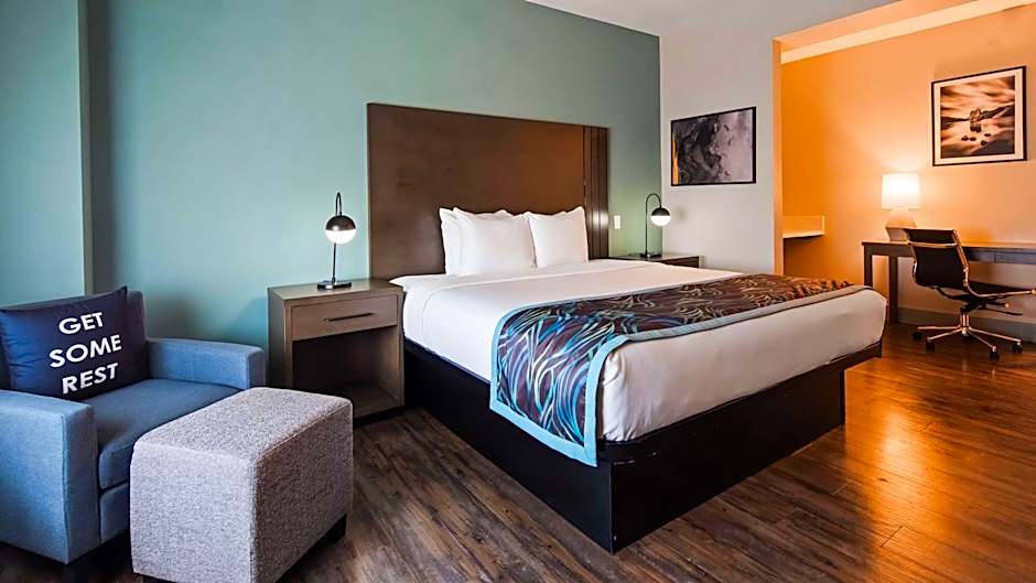 Best Western Plus New Barstow Inn & Suites