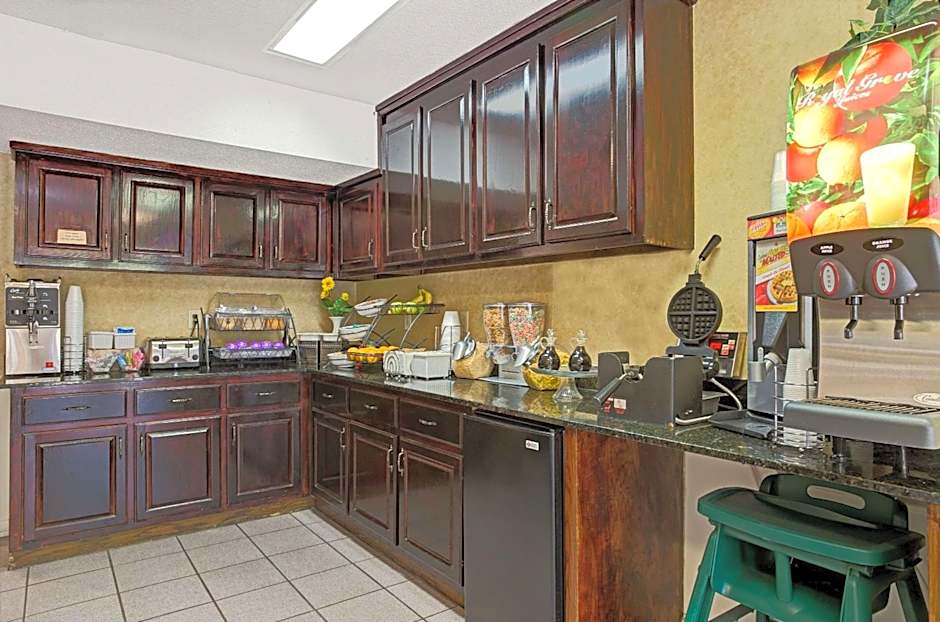 Baymont by Wyndham Smithfield