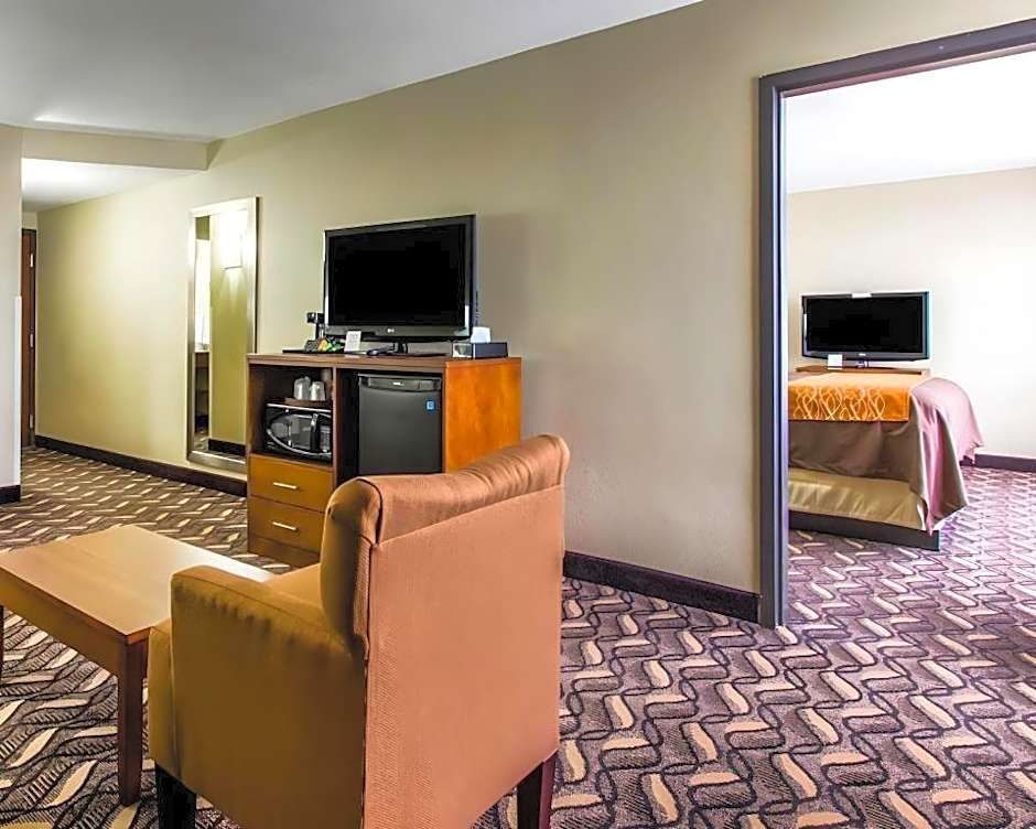 AmericInn by Wyndham Memphis East