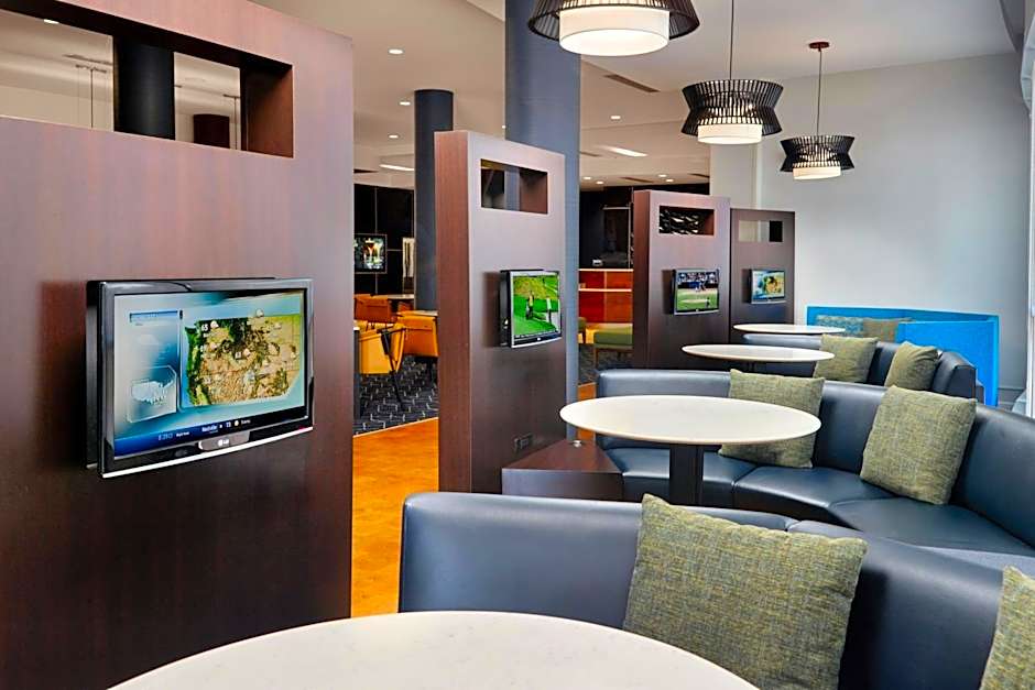 Courtyard by Marriott Warner Robins