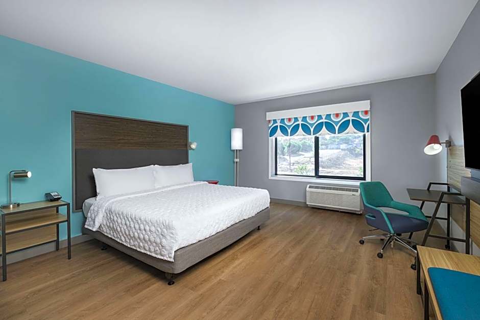 Tru by Hilton Norco