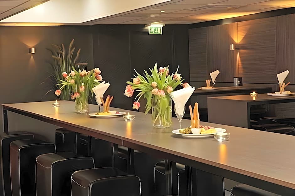 Crown Hotel Eindhoven Centre