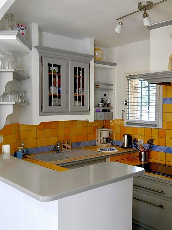Appartement 60m2 - 2 Chambres à une minute des plages, parking privé