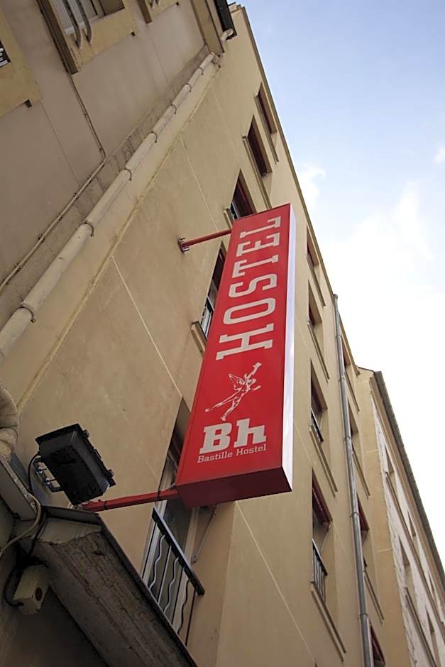Bastille Hostel