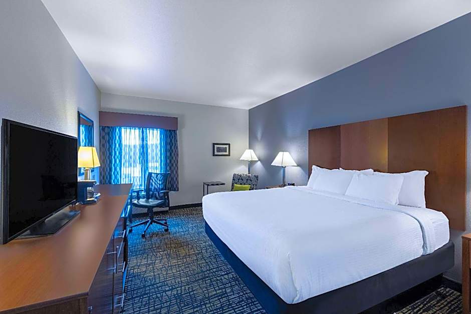 La Quinta Inn & Suites by Wyndham Morgantown