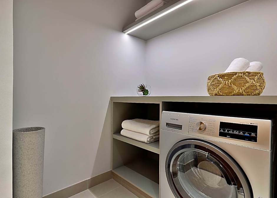 DoubleTree by Hilton Sharjah Waterfront Hotel And Residences