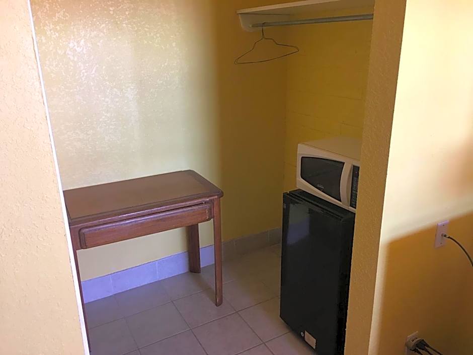 Blue Star Inn Odessa – Odessa, TX