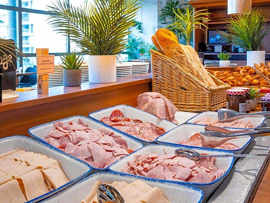 ibis Paris 17 Clichy-Batignolles Hotel