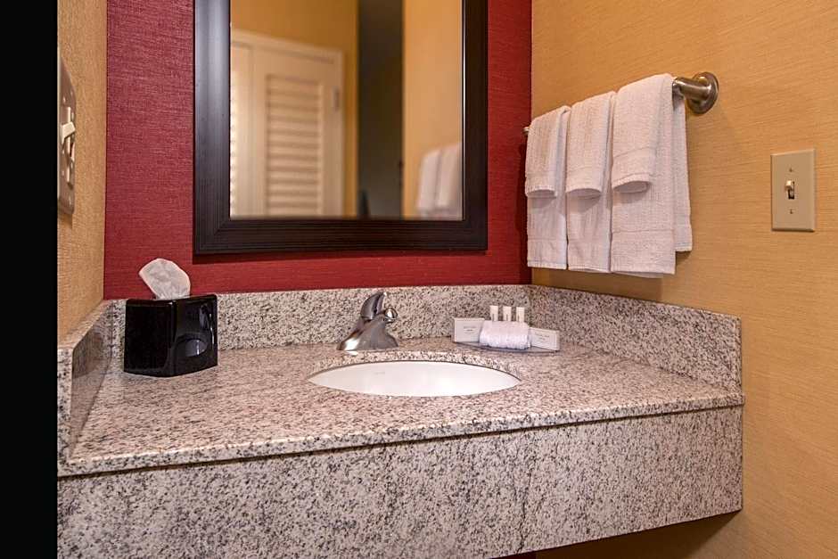 Courtyard by Marriott Williamsburg Busch Gardens Area