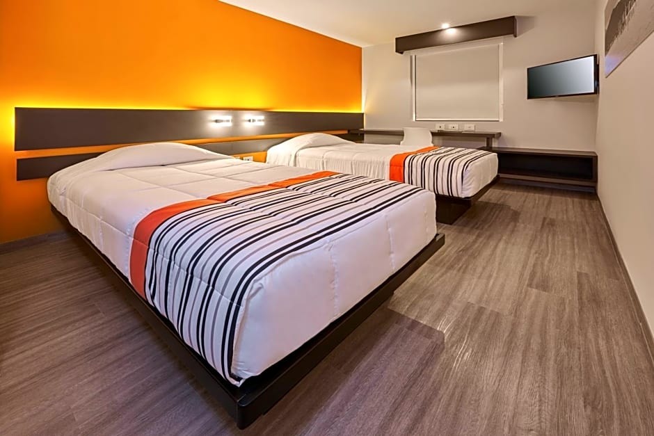 City Express Junior by Marriott Ciudad de México Sullivan
