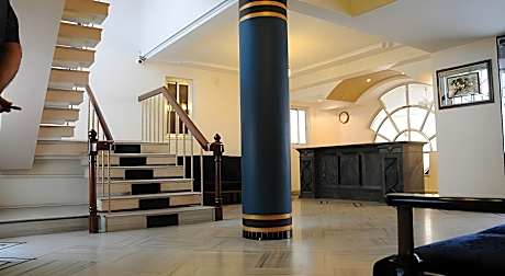 Hotel Srikamal International