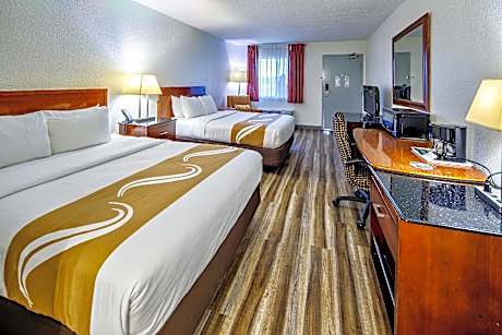 2 Queen Beds Accessible
